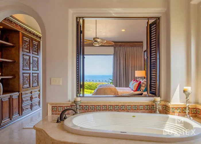 Del Mar Fully Staffed And Access To Golf & Palmilla Dunes Club Villa